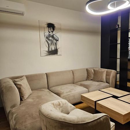 Adav Luxus Apartment Visoko Exterior foto